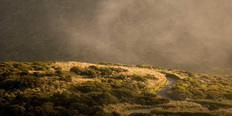 数字孪生技术如何重塑工业制造：模具与设备加工的工艺优化与虚拟调试实践