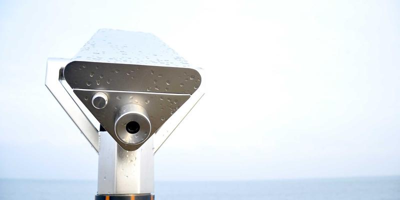 新华机械深度解析：数控编程宏程序如何革新模具与复杂曲面加工