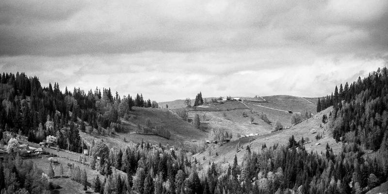 高速铣削技术：航空航天复杂结构件加工的核心利器与挑战